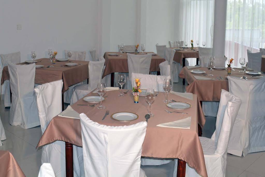 Hotel Empryean 카투나야크 외부 사진